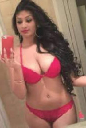 Kavya +971569604300, busty escort with wide variety of services.